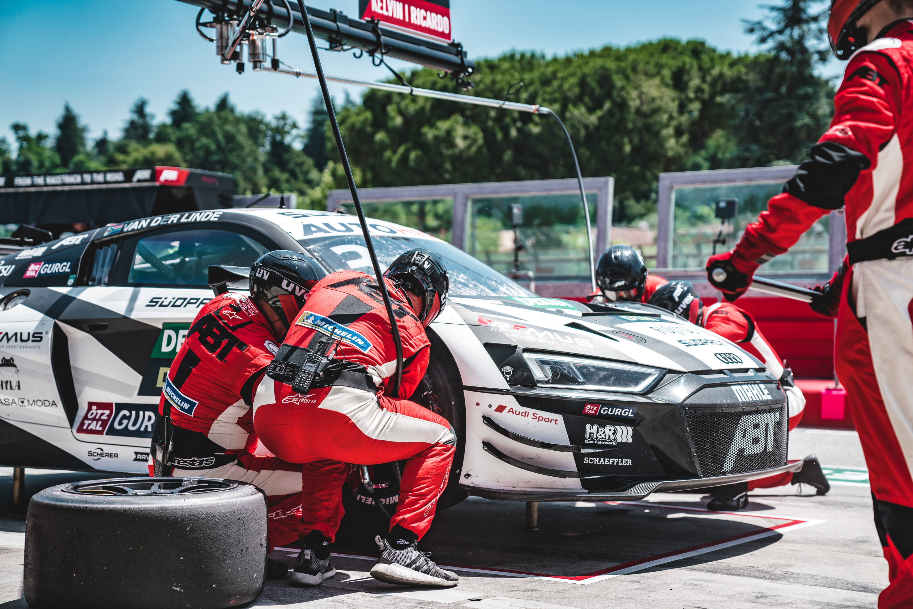 Audi R8 LMS clinches second and third place at Spa