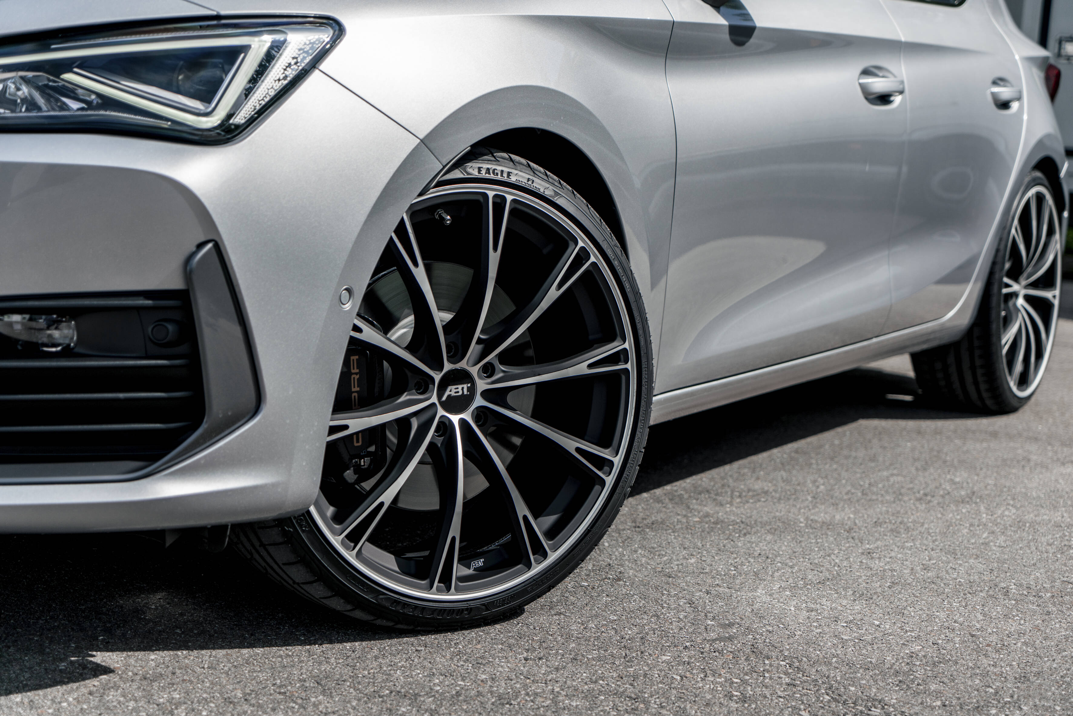 Compact sports car with more power and a new look - Audi Tuning