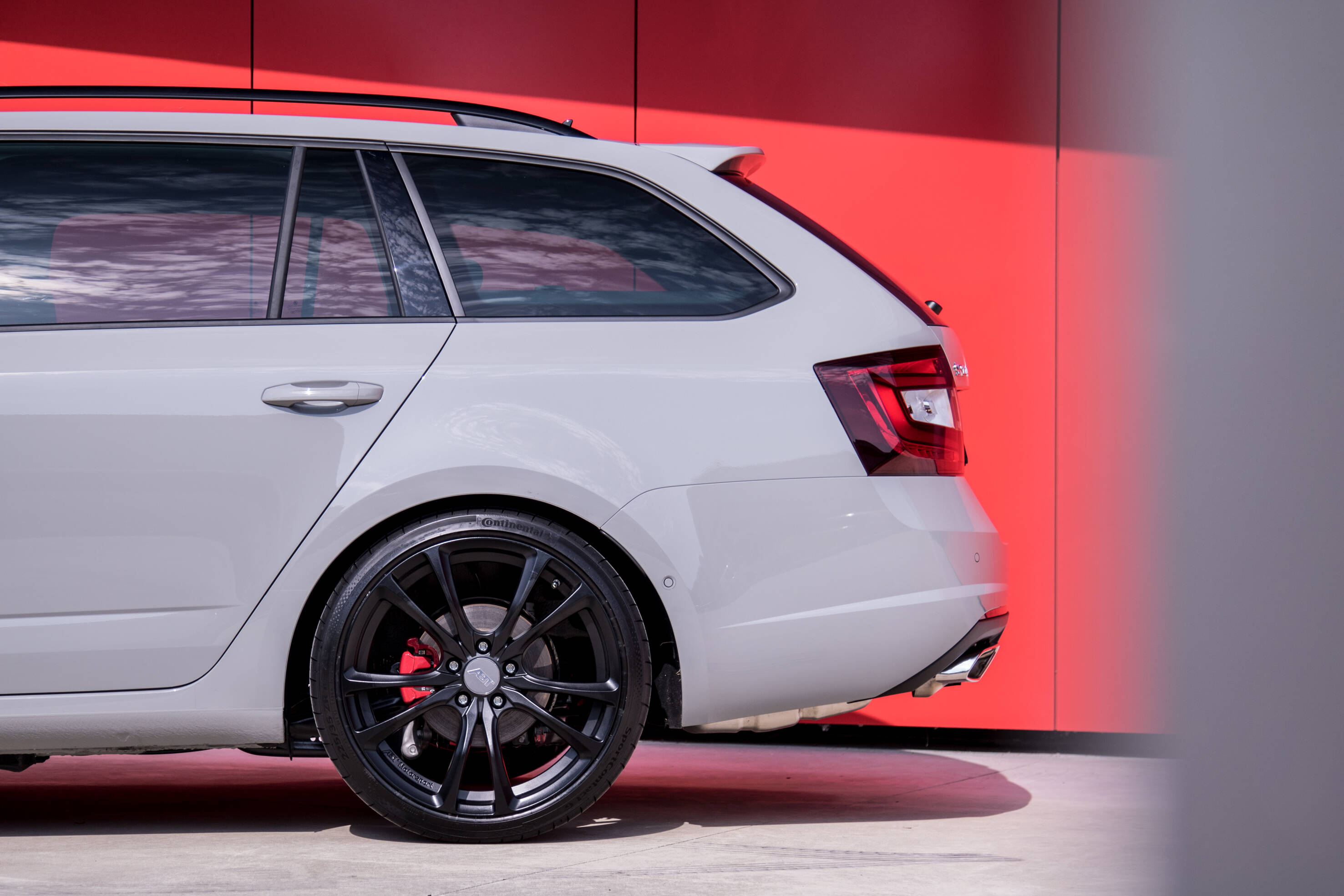 290 HP and new suspension kits: perfect drive for the Skoda Octavia RS -  Audi Tuning, VW Tuning, Chiptuning von ABT Sportsline.
