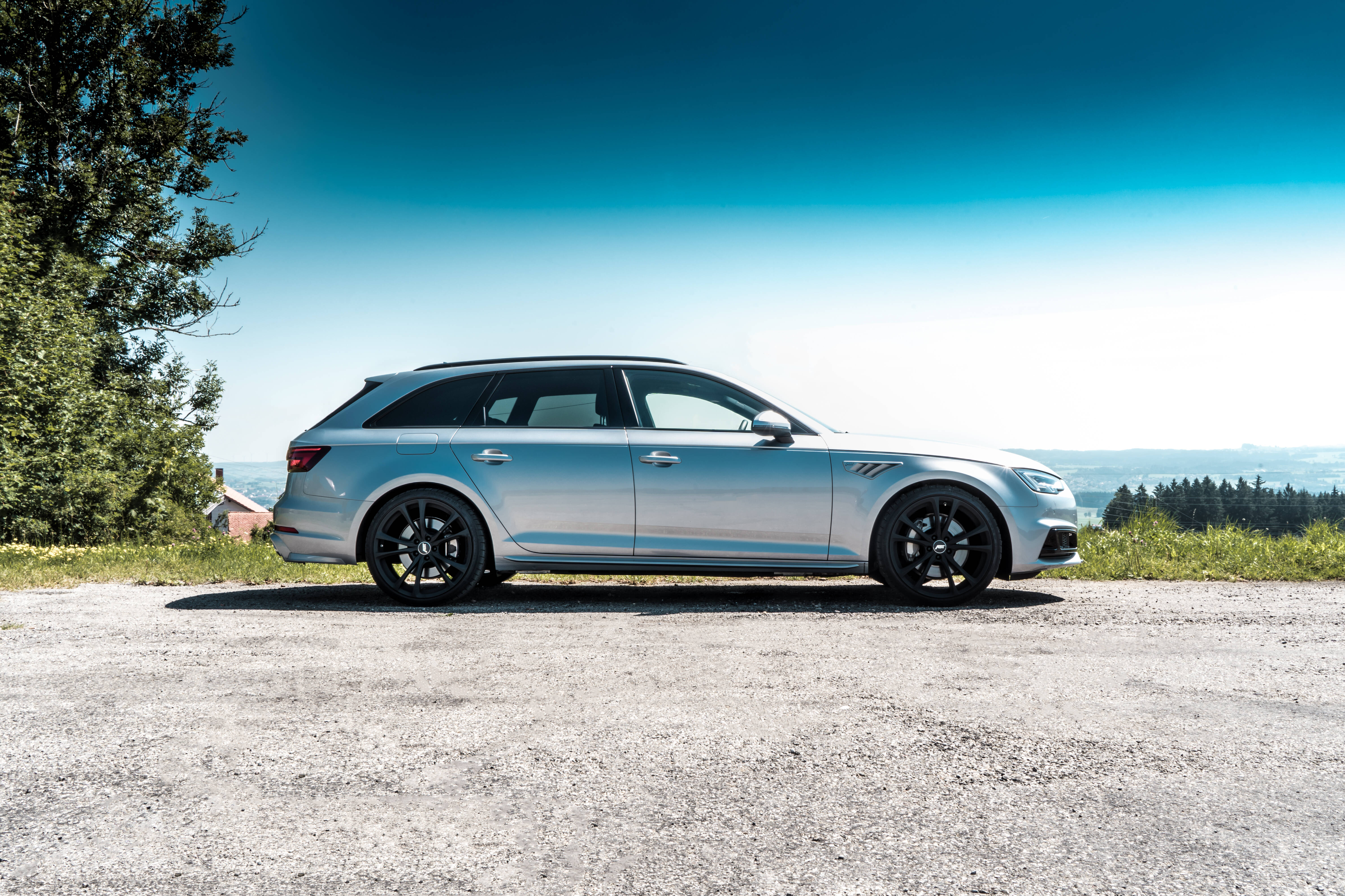 ABT 20インチ Audi A4に使用 4 more fun: ER-C 20-inch rims and 300 HP for A4 with gasoline or