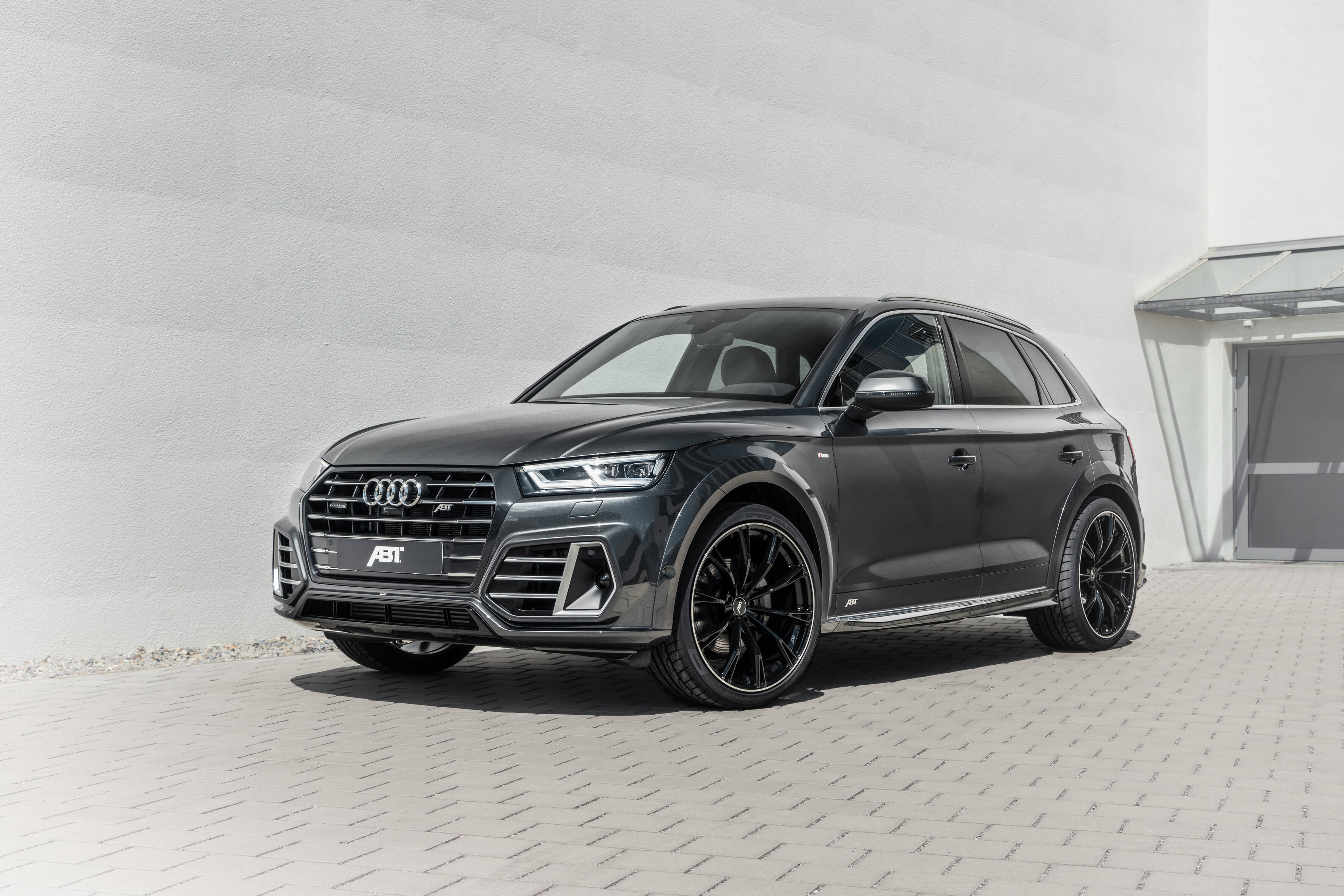 ABT gives Audi Q5 TFSI e an aero package and 425 hp Audi Tuning