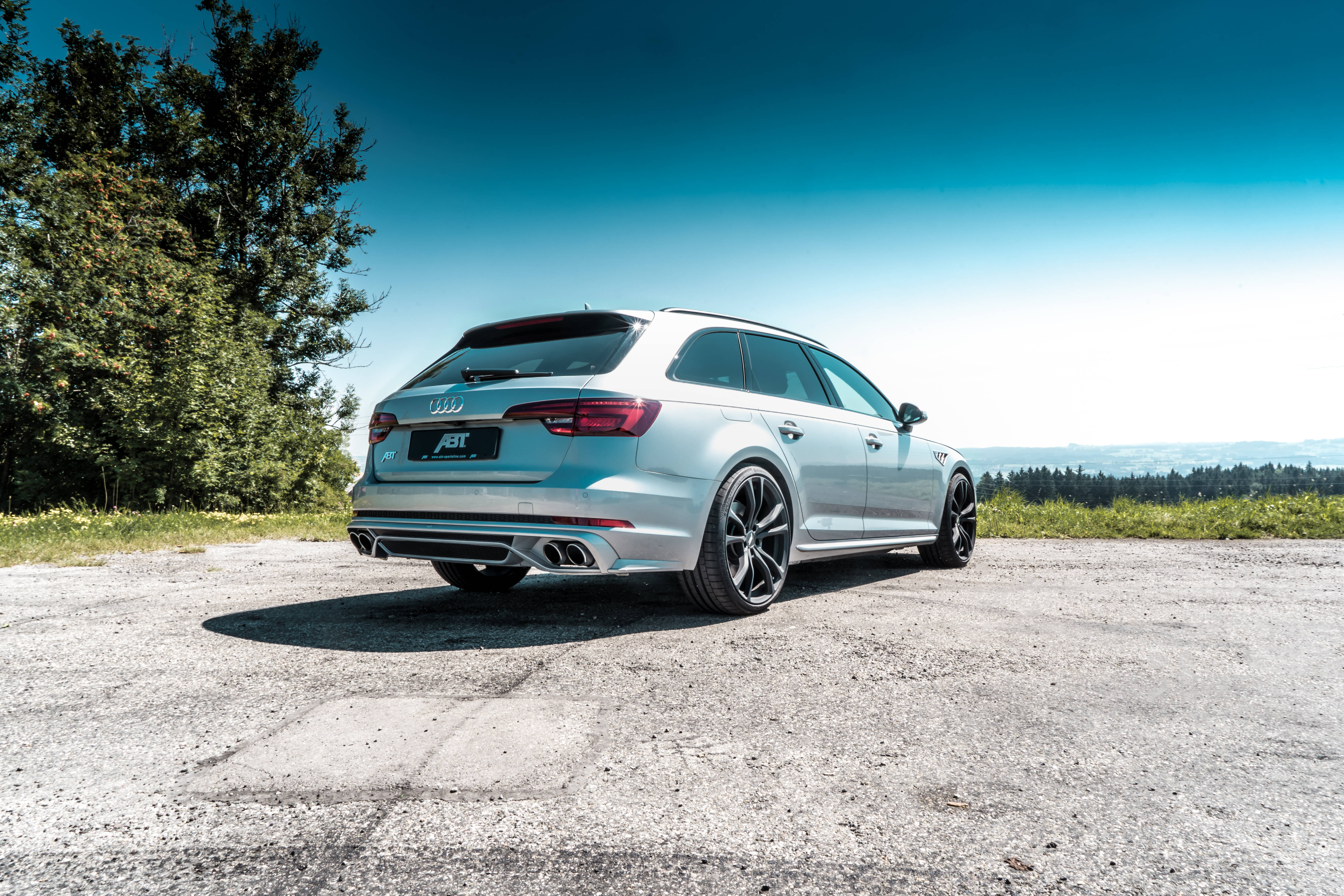 4 more fun: ER-C 20-inch rims and 300 HP for A4 with gasoline or