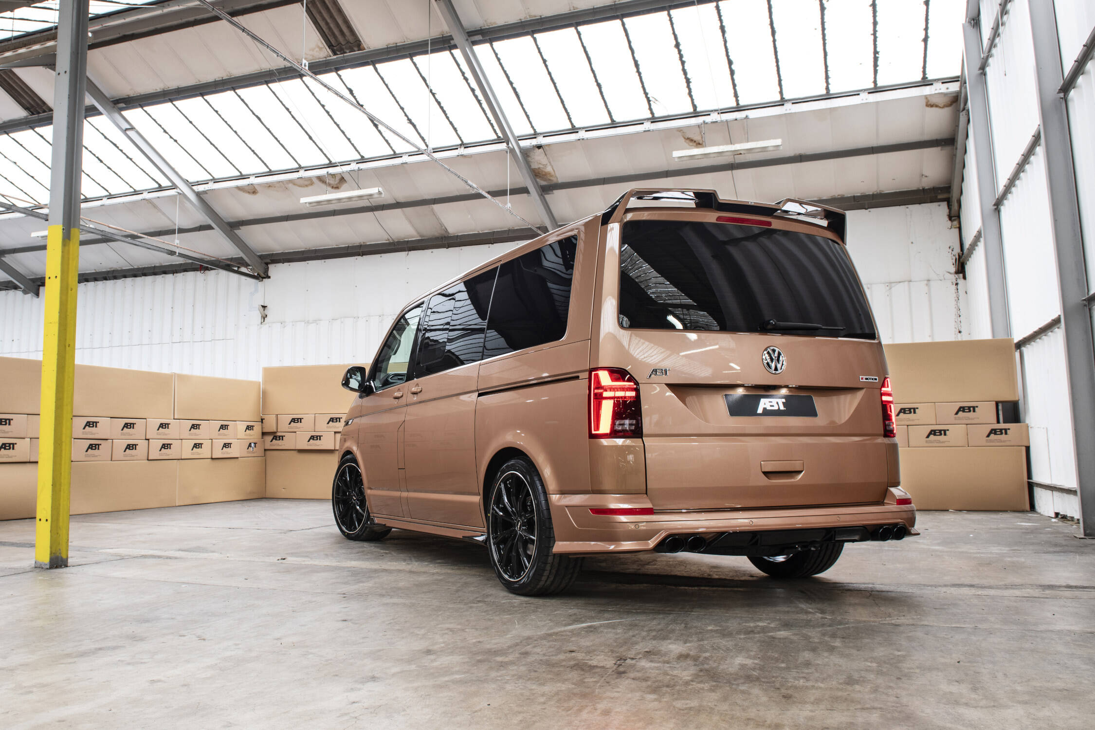 vergeven Bevestiging Blijkbaar ABT enhances VW T6.1 with amazing aero package and 226 hp - Audi Tuning, VW  Tuning, Chiptuning von ABT Sportsline.